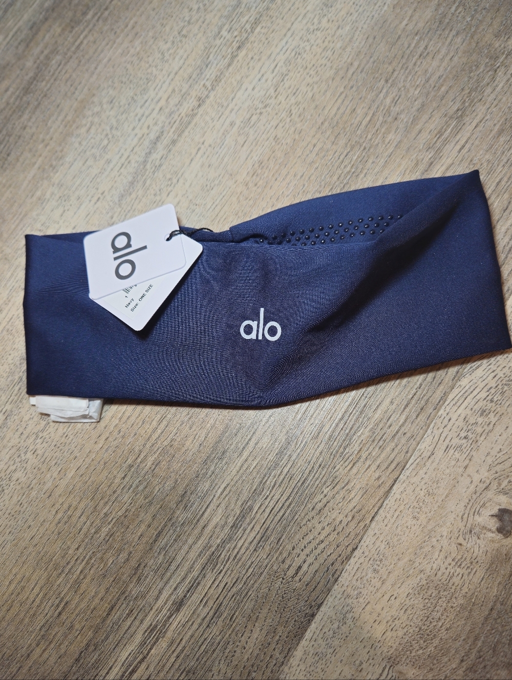 Alo Yoga NWT Performance Conquer Headband Navy